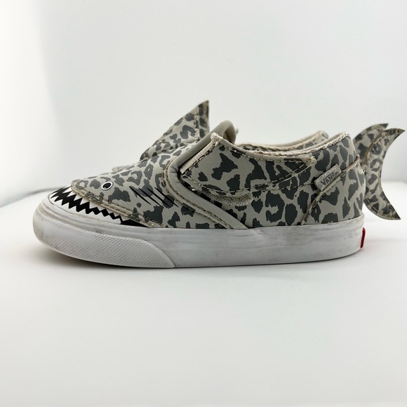 Vans Toddler Slip-On V (Shark) Leopard Shark Sneaker - Picture 2 of 10
